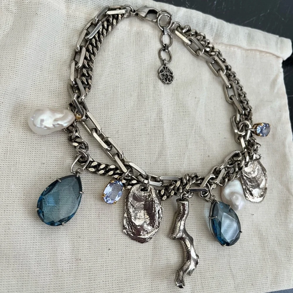 Alexander McQueen Coral Charm Chain
Choker Necklace - Picture 7 of 14